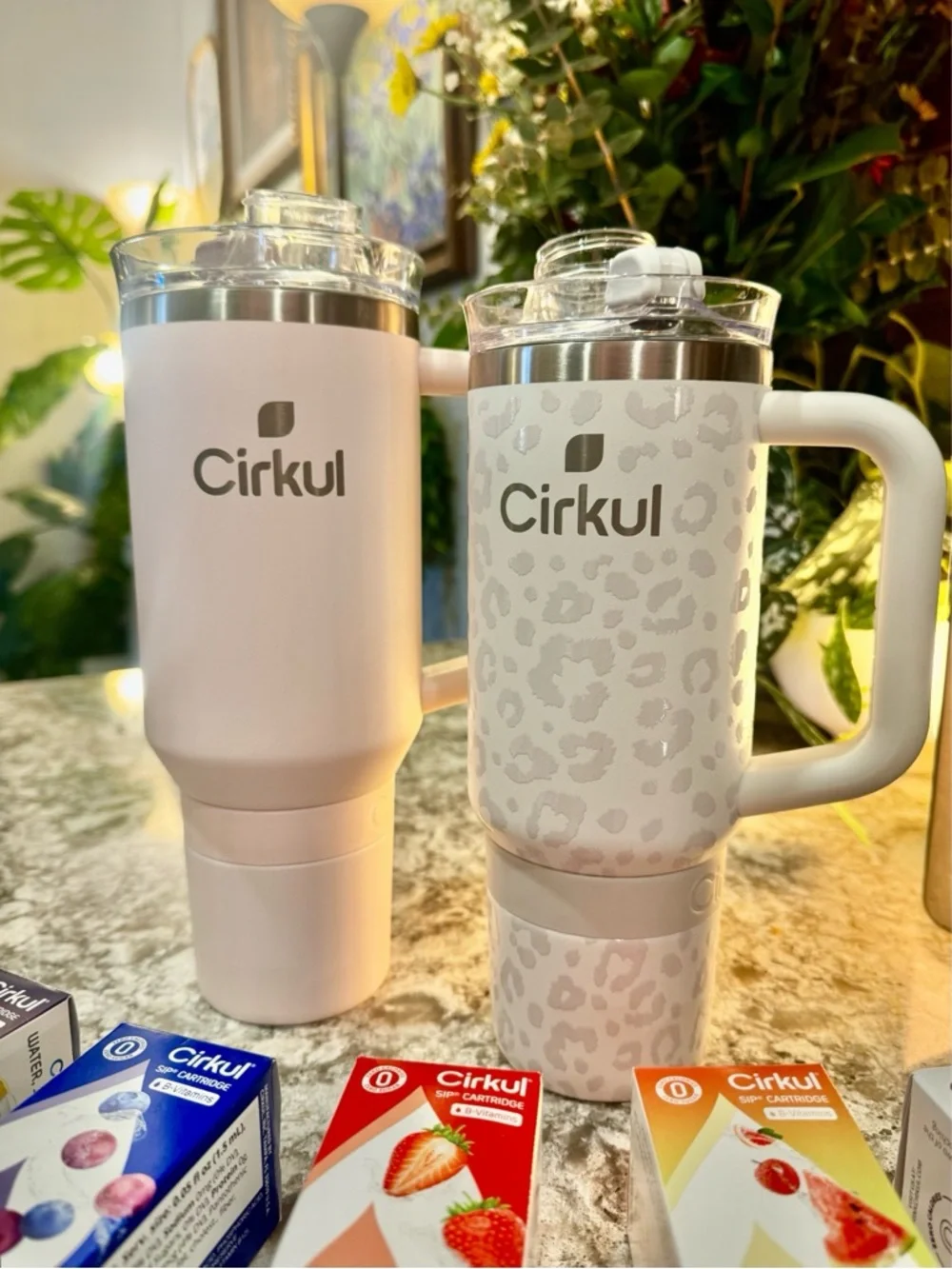 Cirkul Water Bottles- Light Pink & White Leopard Print - & 6 Flavor Cartridges - Picture 1 of 3